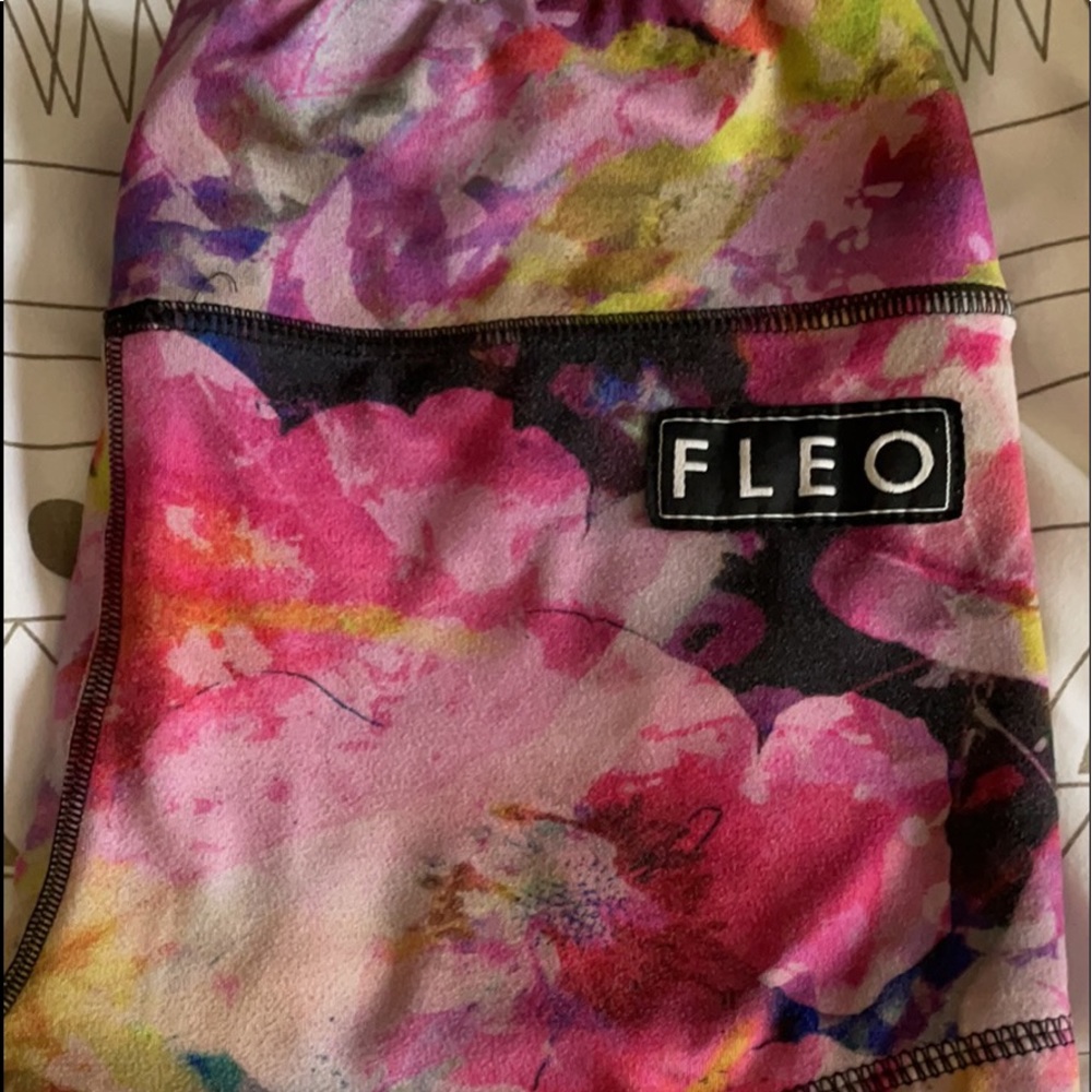 FLEO size small
